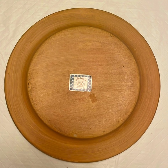 Welcome Plate approx. 10.5” across & metal wall hanger 9.5” length. - Picture 3 of 6